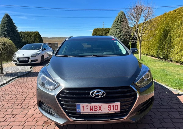 Hyundai i40 cena 49900 przebieg: 154200, rok produkcji 2015 z Niepołomice małe 121